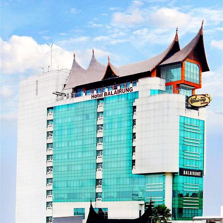 Horison Balairung Джакарта Экстерьер фото